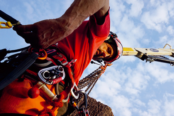 Elevating Platforms / 昇降作業デッキ上の作業