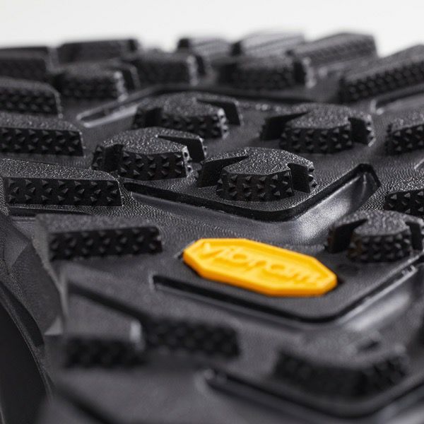 Vita Amo GORE-TEX ヴィータ アモ ゴアテックス | 登山靴のキャラバン